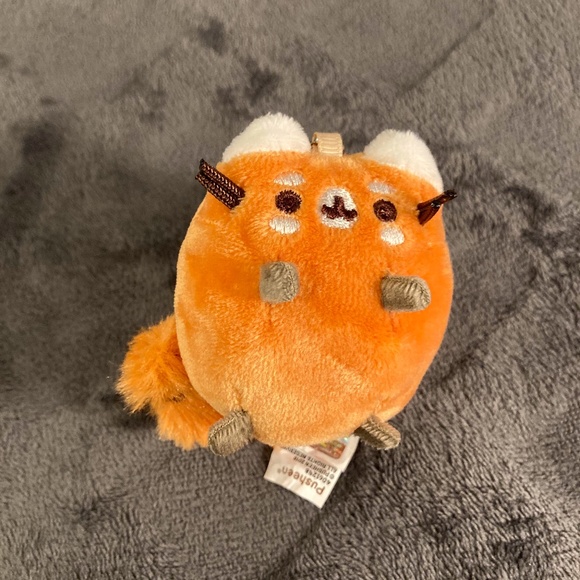 pusheen red panda